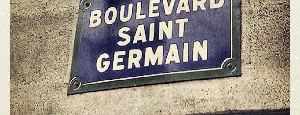 Saint-Germain-des-Prés is one of Lieux sauvegardés par Galina.