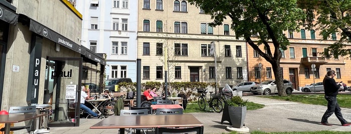 Café Auschlössl is one of coffee shops to try.