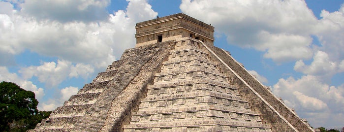 Chichén Itzá Archeological Zone is one of NEW 7 WONDERS OF THE WORLD.