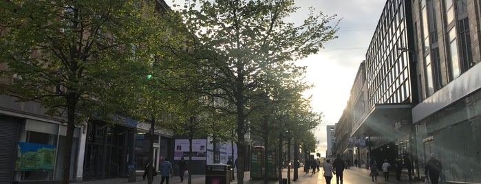 Cambridge Street is one of สถานที่ที่ Loda ถูกใจ.