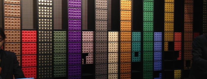 Nespresso Boutique is one of Rod'un Beğendiği Mekanlar.