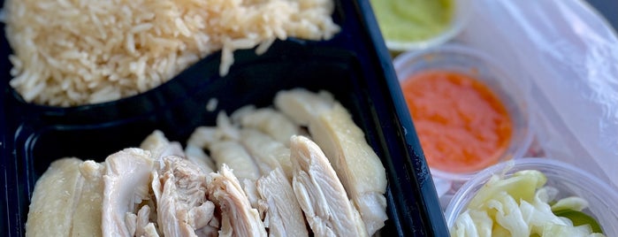 Cluck 2 Go | Hainan Chicken Rice is one of Orte, die Michael gefallen.