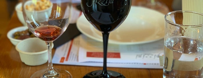 Pizzini Lana Trento Vineyard is one of Victorian wineries.