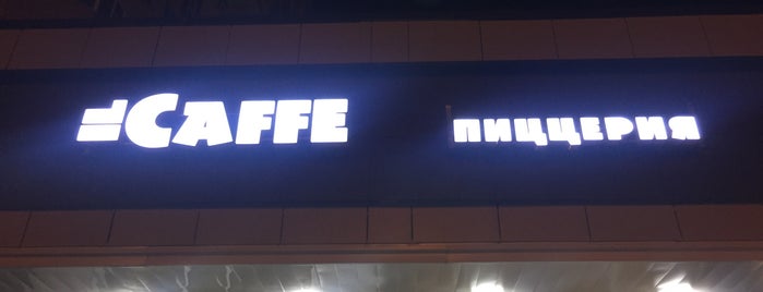 Il Cafe is one of สถานที่ที่ Roman ถูกใจ.