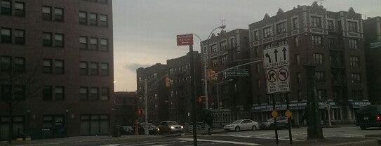 MTA MaBSTOA Bus at Bedford Pk Blvd & The Grand Concourse: (Bx1 + LTD, Bx2, Bx26, BxM4) is one of Tempat yang Disukai Co.