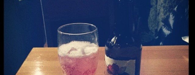 Woodshed Bar is one of Andreia 님이 좋아한 장소.