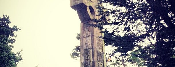 Prayer Book Cross is one of Locais curtidos por Beth.