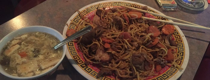 Moons Mongolian Grill is one of Places To Go.