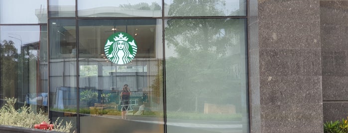 Starbucks Sun Grand Lương Yên is one of Starbucks Vietnam.