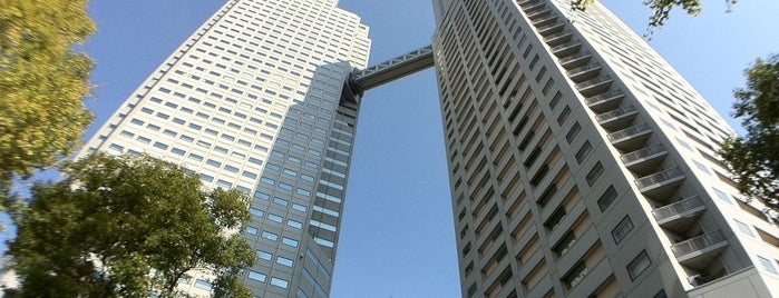 聖路加タワー is one of タワーコレクション.