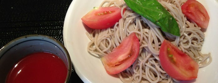 麻布 蕎麦の花 is one of トマト麺コレクション(東京都内).