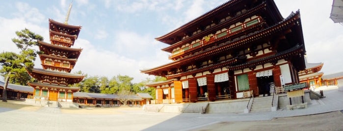 Yakushi-ji Temple is one of 世界遺産.