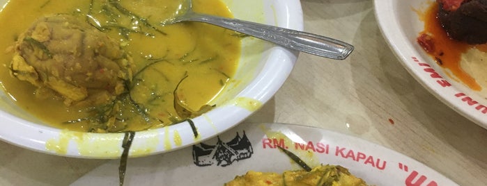 Nasi Kapau Uni Emi is one of Medan Culinary World.