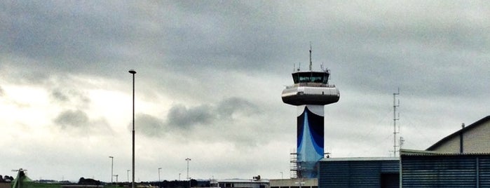 Stavanger Lufthavn, Sola (SVG) is one of Locais curtidos por Ralf.