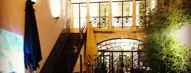 Museu Arte Nova - Casa de Chá is one of สถานที่ที่ Janny ถูกใจ.