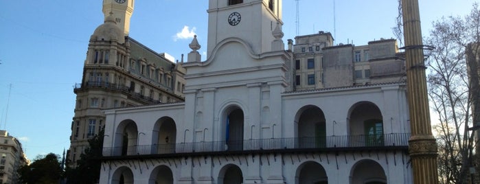 Cabildo de Buenos Aires is one of culturales.