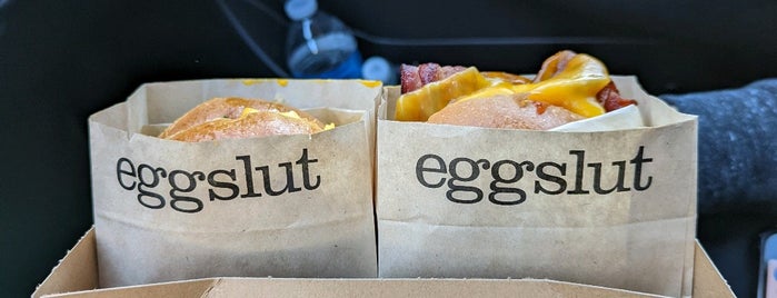 Eggslut is one of The Wild Honey Pie'nin Beğendiği Mekanlar.