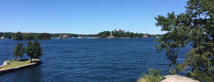 Scenic View Park is one of So You are in the Thousand Islands.