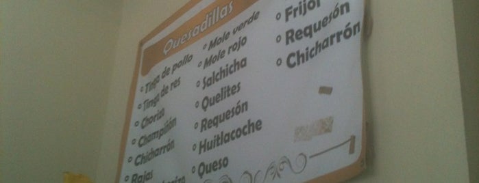 Huaraches y Quesadillas Sarita is one of Verónica : понравившиеся места.