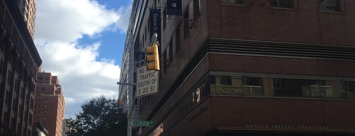 Baruch College Bookstore is one of Bookworm Badge - New York Venues.