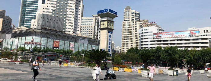 Shanghai Railway Station North Square is one of Traffic.