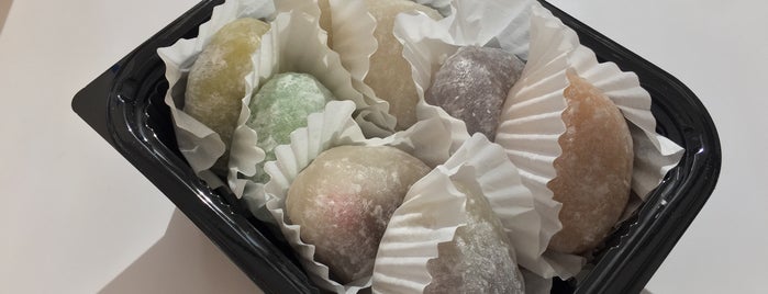 Simply Mochi is one of SF to do's.