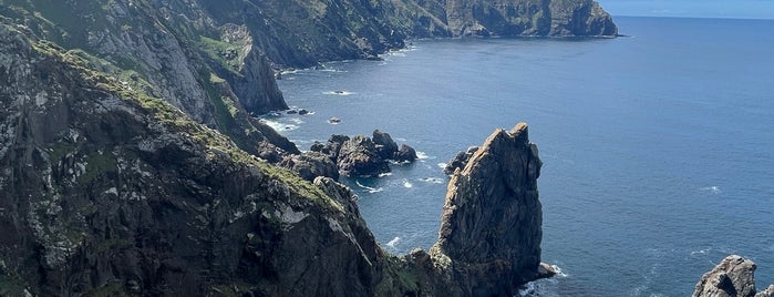 Cabo de Ortegal is one of rockambolesk.