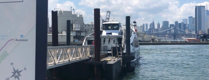 NYC Ferry - South Williamsburg Landing is one of Lugares favoritos de Daniel.