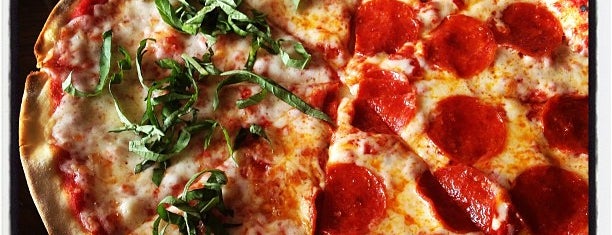 Big Italy Pizza & Pasta is one of Orlando - Alimentação (Food).