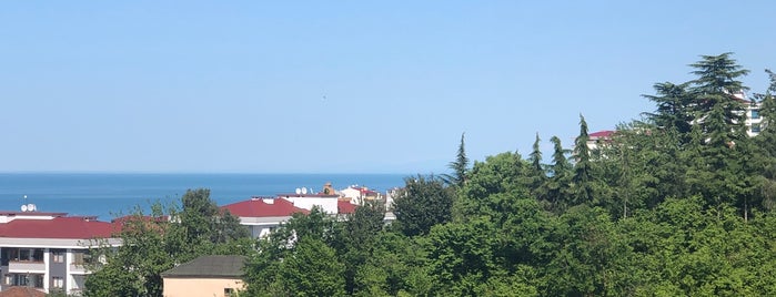 Yeşilköy is one of Tempat yang Disukai Julieta.