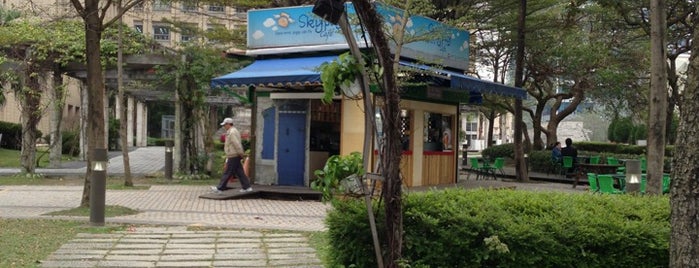 飛天豬 Cafe is one of 咖啡廳-台北市.