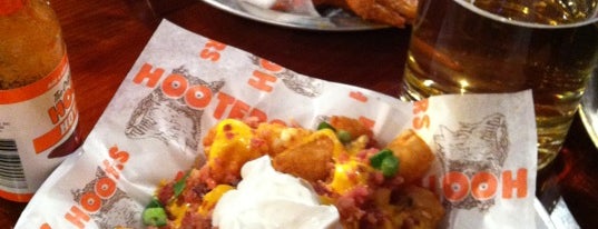 Hooters is one of Vegas Chicken Wings.
