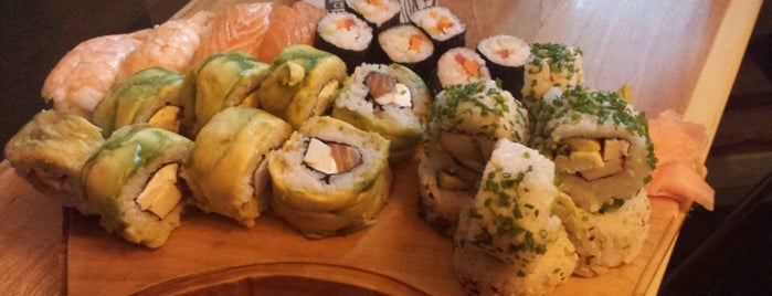 Natural Sushi Delivery is one of Lieux sauvegardés par Klaus.