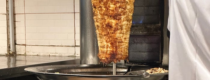 Noor Alhanaa Restaurants is one of Shawarma.
