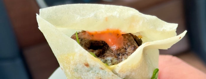 LOOMIA is one of Burger and shawarma.