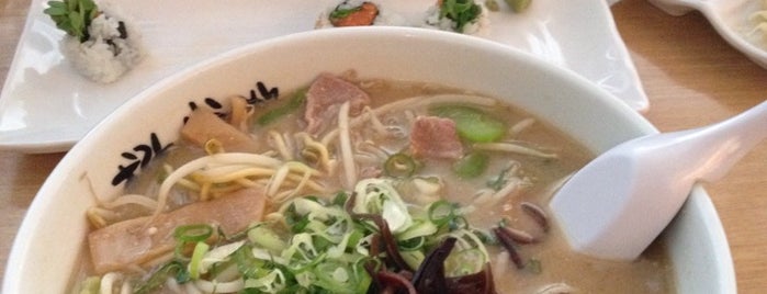 Orochon Ramen is one of Lugares guardados de Tisha.