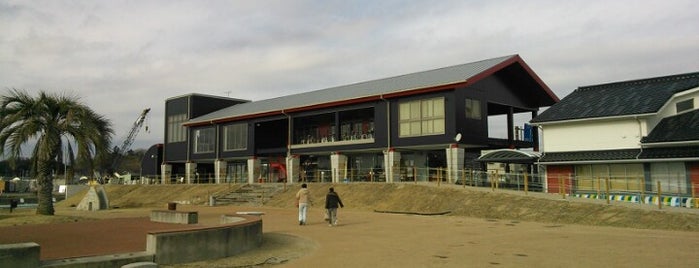 道の駅 よつくら港 is one of Lieux qui ont plu à Minami.