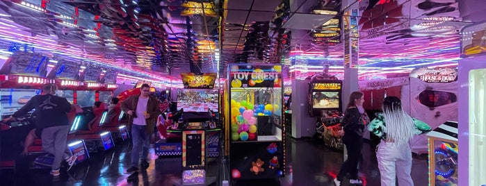Family Amusement Arcade is one of Los Angeles.