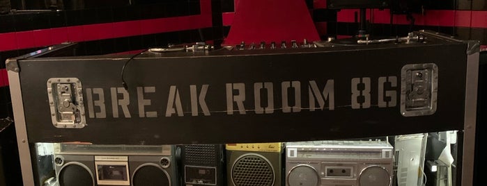 Break Room 86 is one of สถานที่ที่ Mike ถูกใจ.