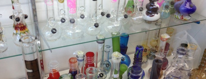Lali Smoke Shop is one of world attractions.