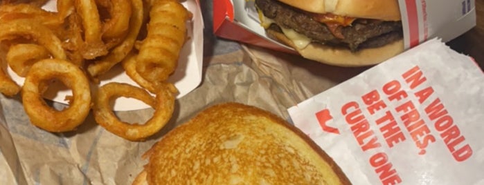 Jack in the Box is one of Mo better burgers!.