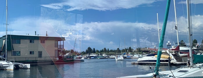 Tahoe Keys Marina is one of Autumnさんのお気に入りスポット.