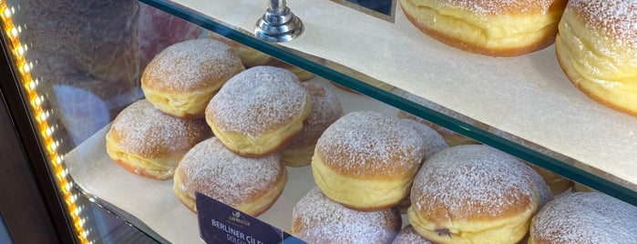 Gourmania Berliner is one of Baturalp : понравившиеся места.