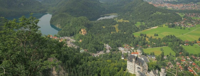 Hohenschwangau & Alpsee Panoramic View is one of Dmitry'in Beğendiği Mekanlar.