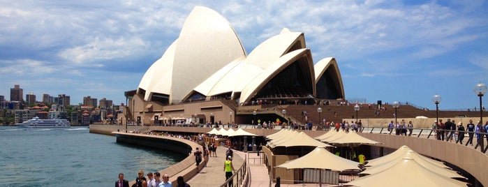 Ópera de Sydney is one of New South Wales (NSW).