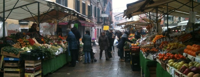 Mercato San Leonardo is one of Orte, die Julieta gefallen.