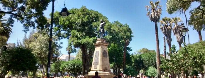 Plaza 25 de Mayo is one of Must Go in Sucre.