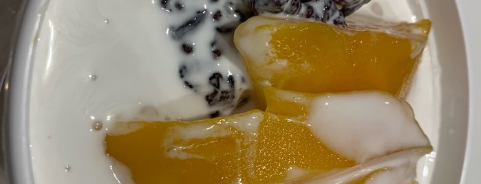 Cōng Sǎo Star Dessert is one of Hong Kong: To Visit List.