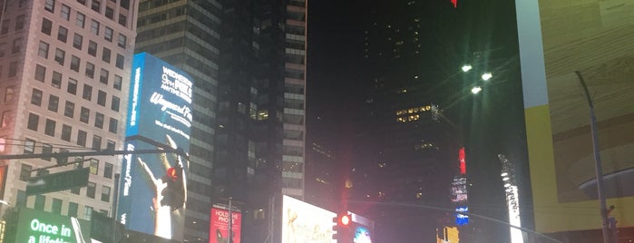 Times Square is one of Tempat yang Disukai Tye.