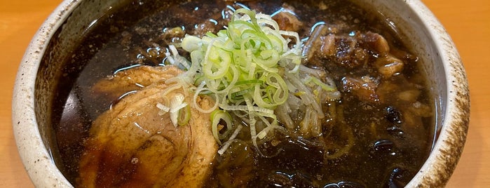 麺武 はちまき屋 is one of 食べる.
